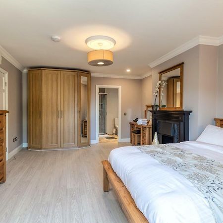 Tintawn House Hotel Sandyford Eksteriør billede