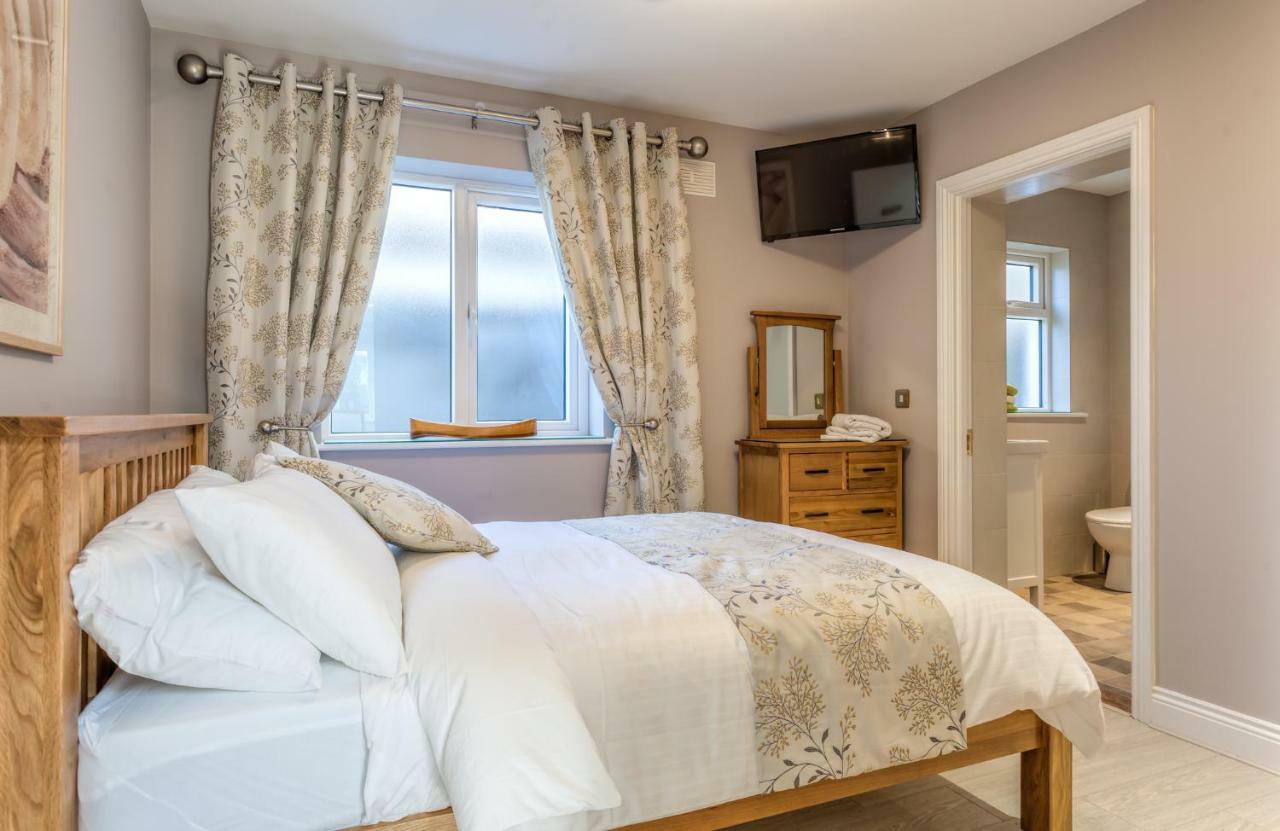Tintawn House Hotel Sandyford Eksteriør billede
