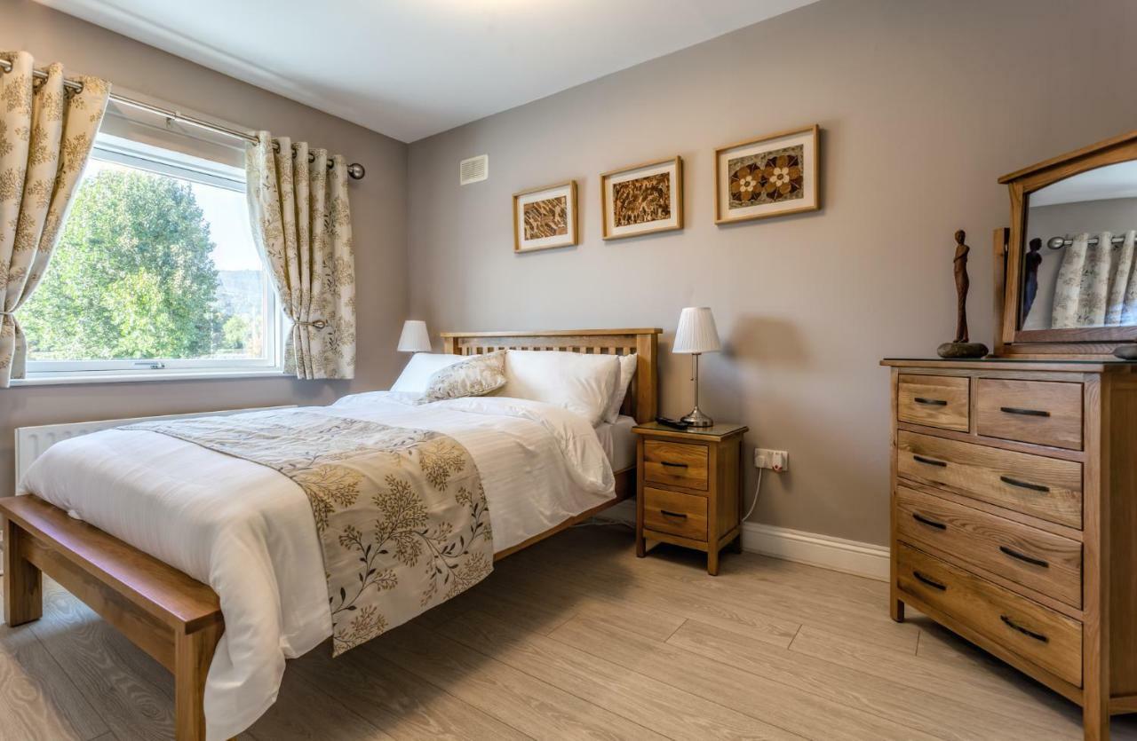 Tintawn House Hotel Sandyford Eksteriør billede