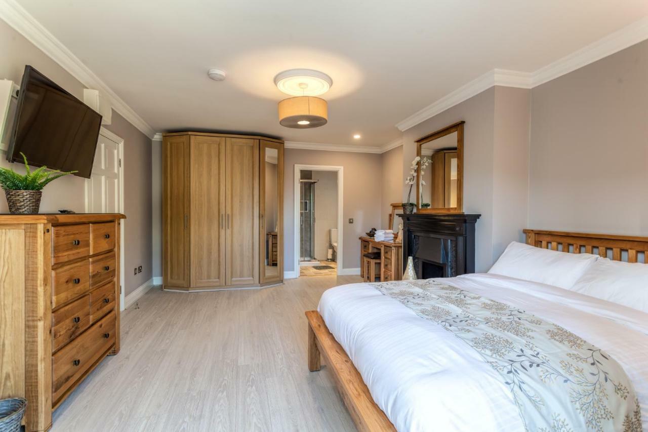Tintawn House Hotel Sandyford Eksteriør billede