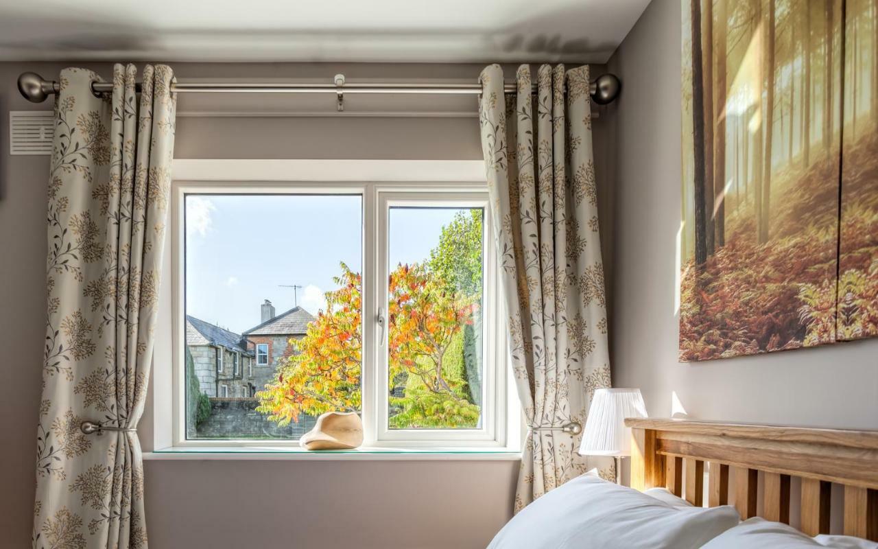 Tintawn House Hotel Sandyford Eksteriør billede