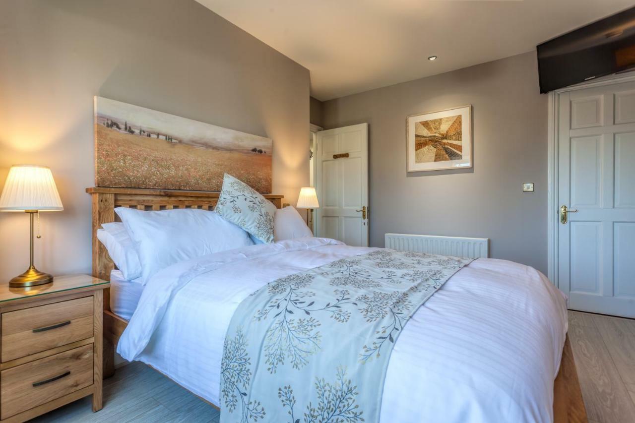 Tintawn House Hotel Sandyford Eksteriør billede